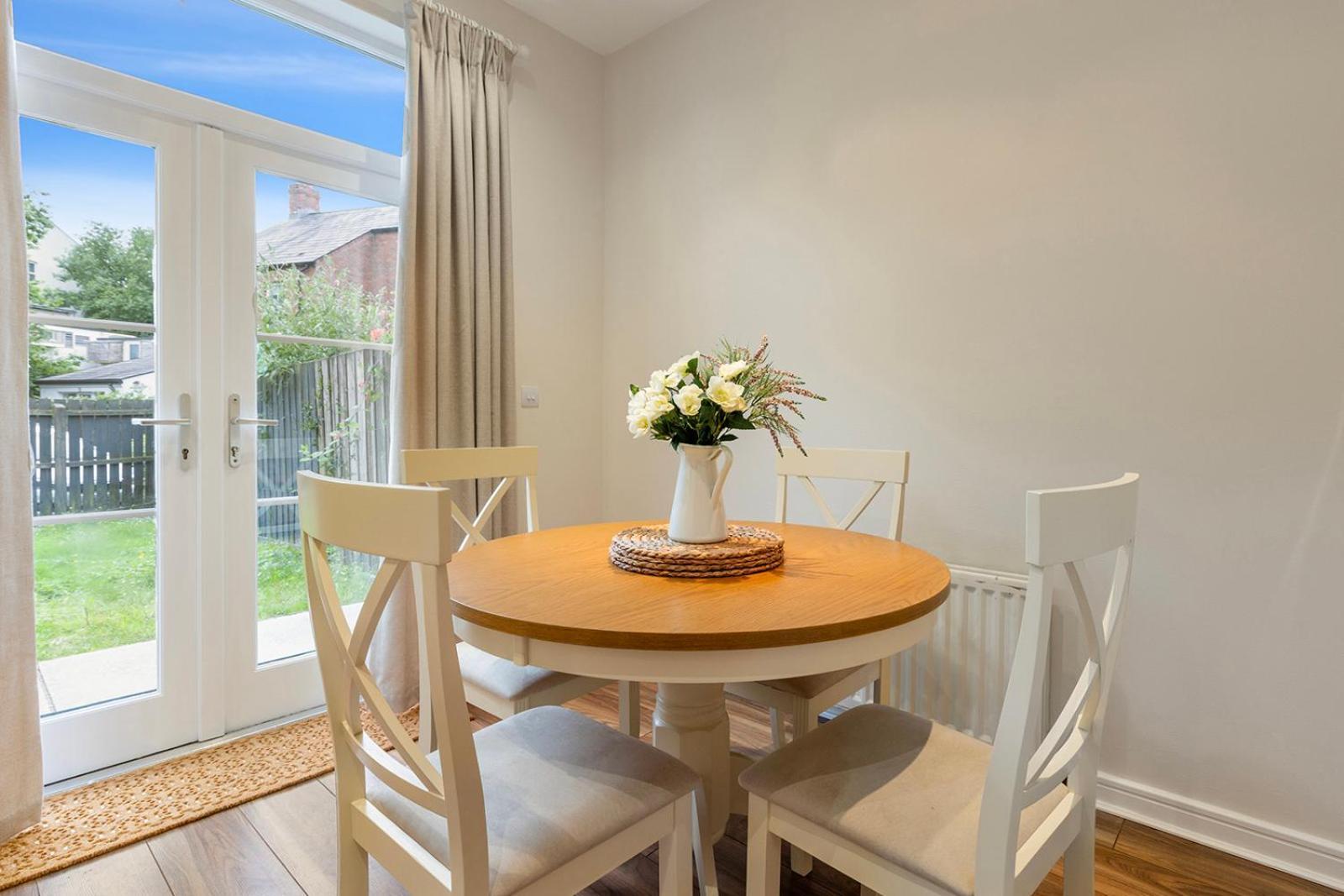 Riverside Townhouse Antrim Ngoại thất bức ảnh