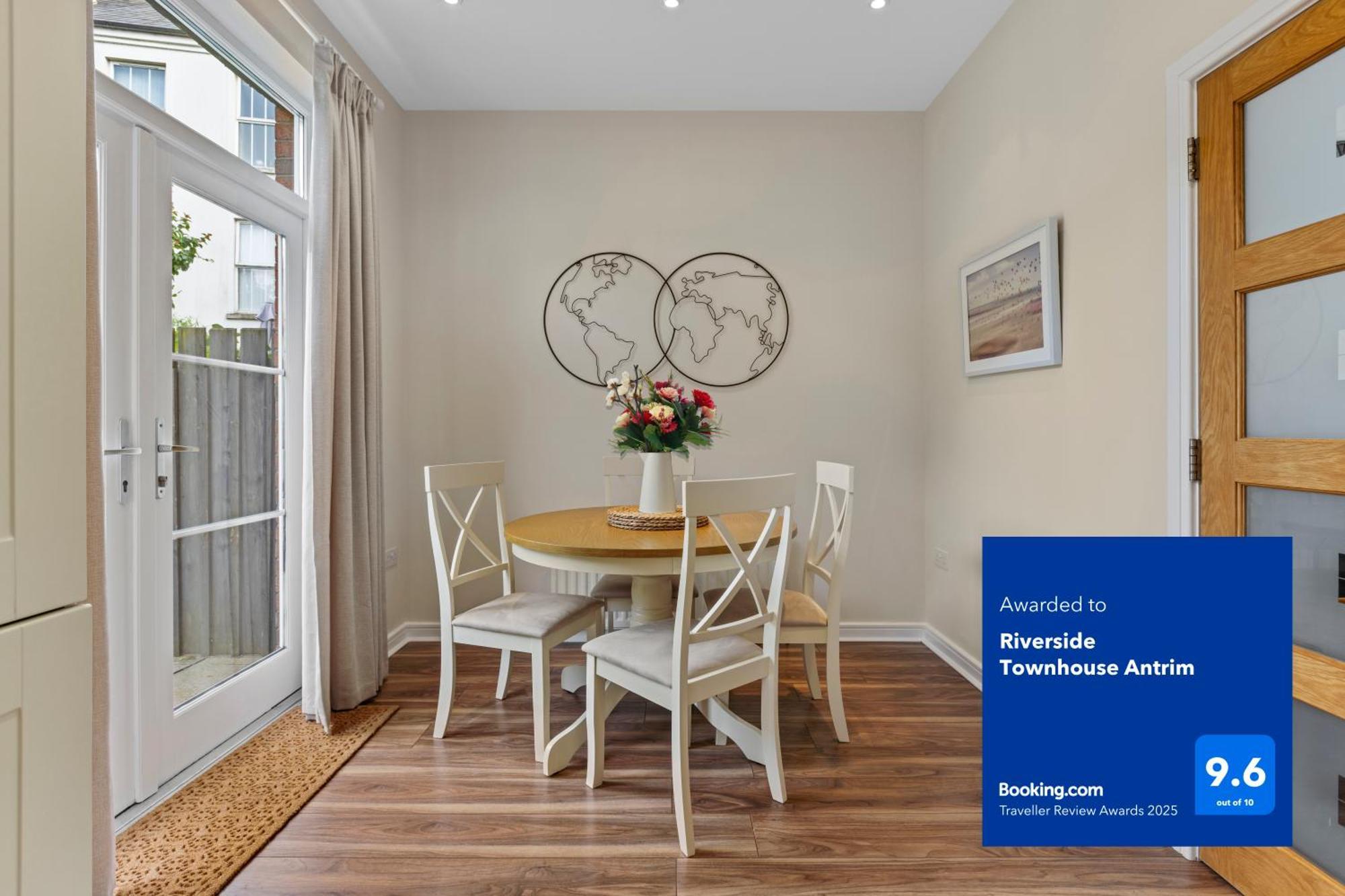 Riverside Townhouse Antrim Ngoại thất bức ảnh